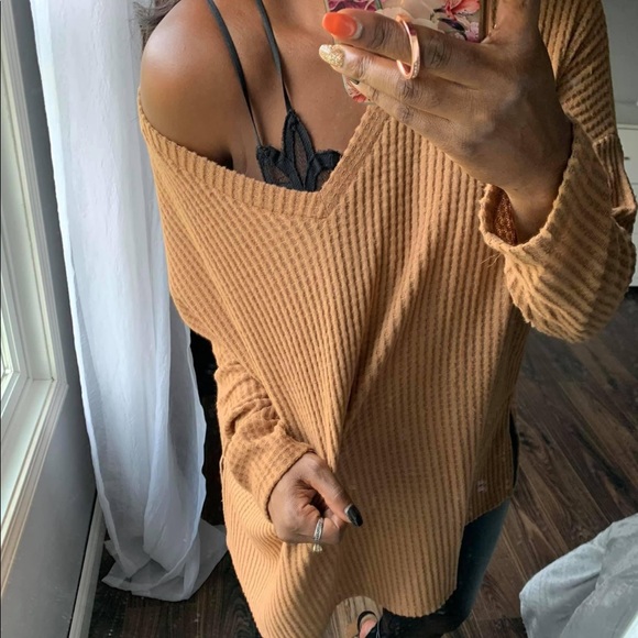 Oversized Sweater - Picture 5 of 7